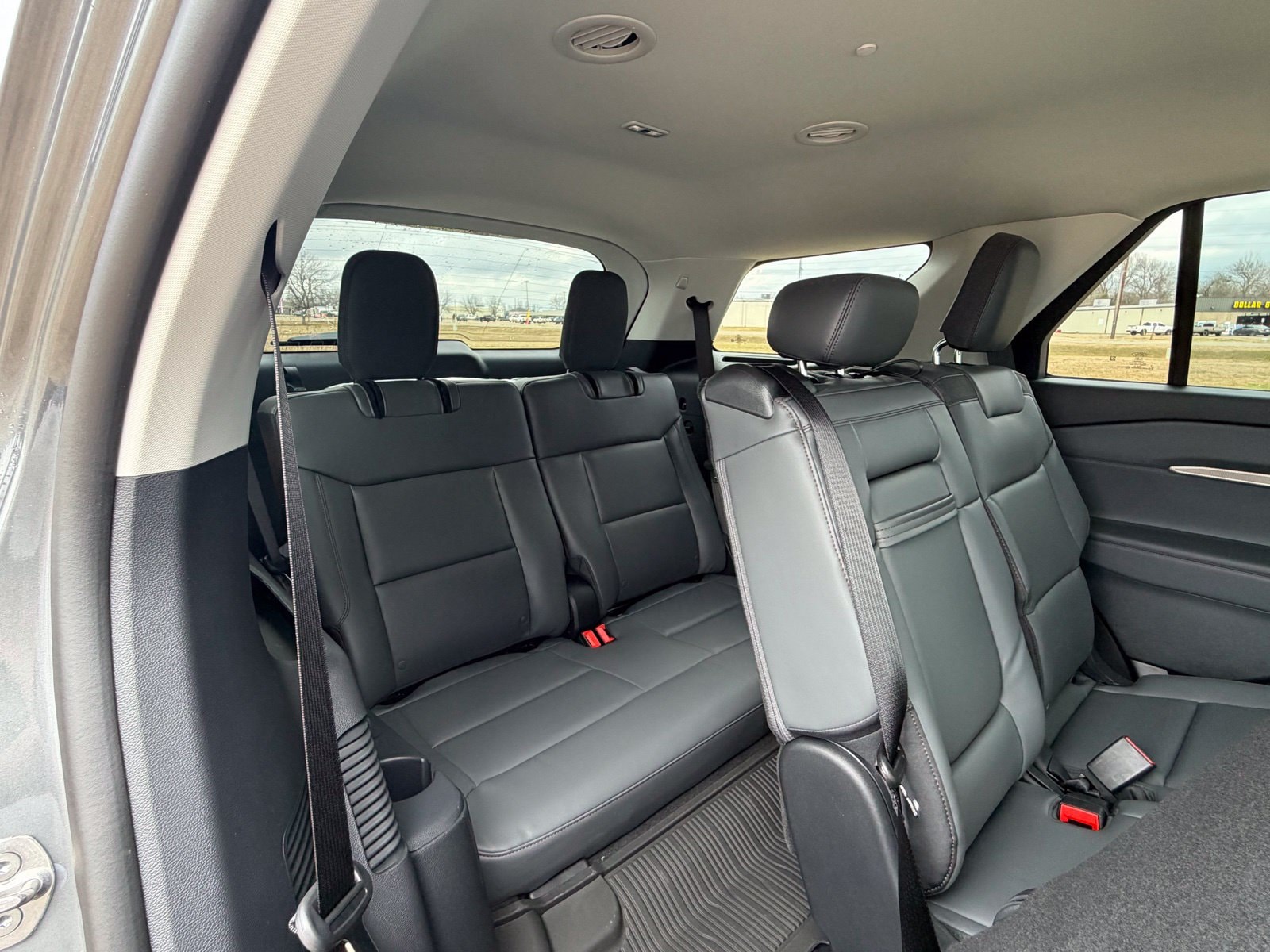 2026 Ford Explorer Active - Photo 15