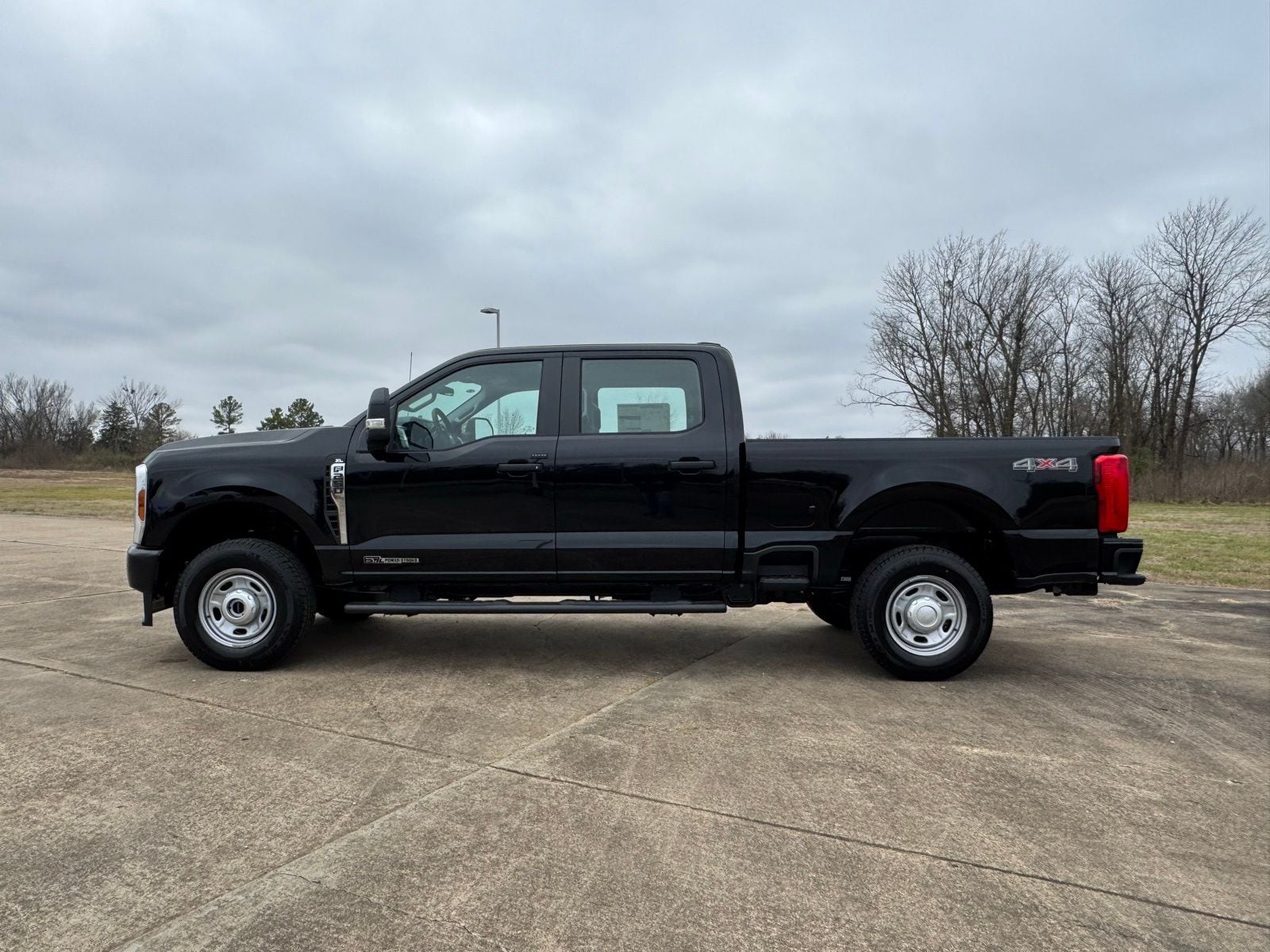 2026 Ford F-250 Super Duty XL - Photo 8