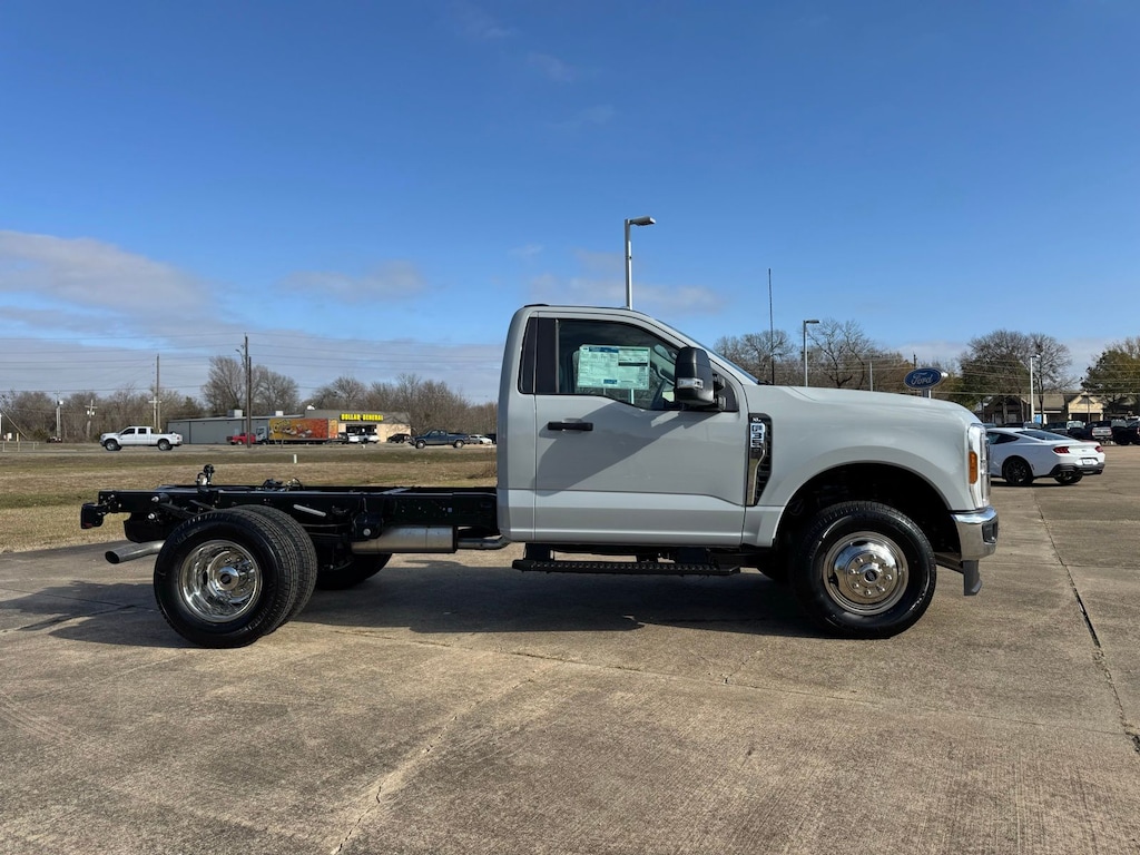 New 2026 Ford F-350 Chassis F-350 XL Chassis