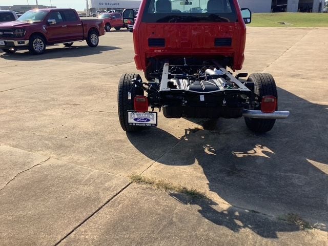 2026 Ford F-350 Super Duty Chassis Cab XL - Photo 6