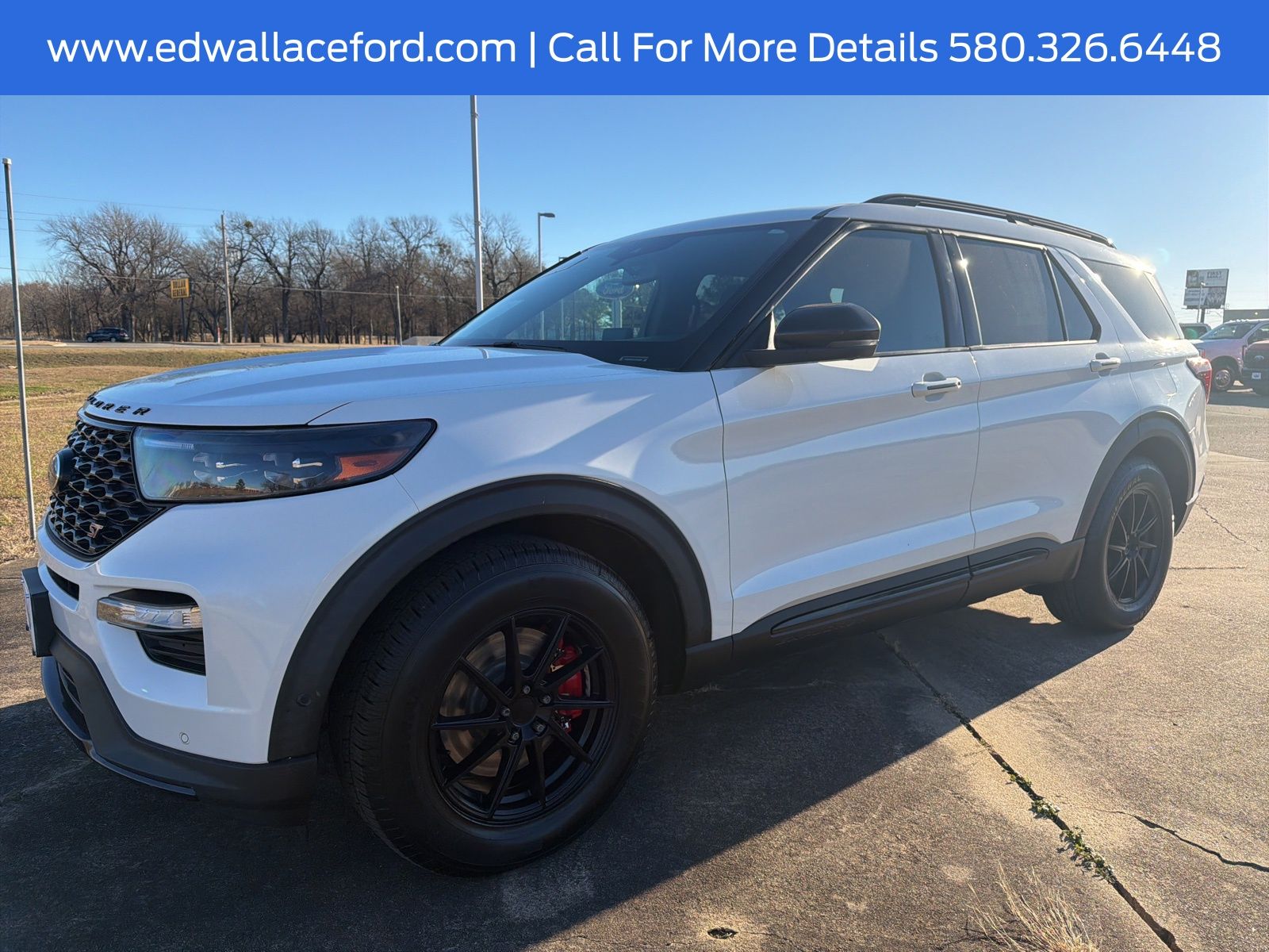 2020 Ford Explorer ST's photo