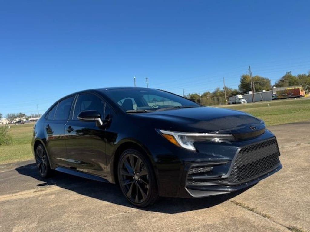 Used 2024 Toyota Corolla SE Sedan