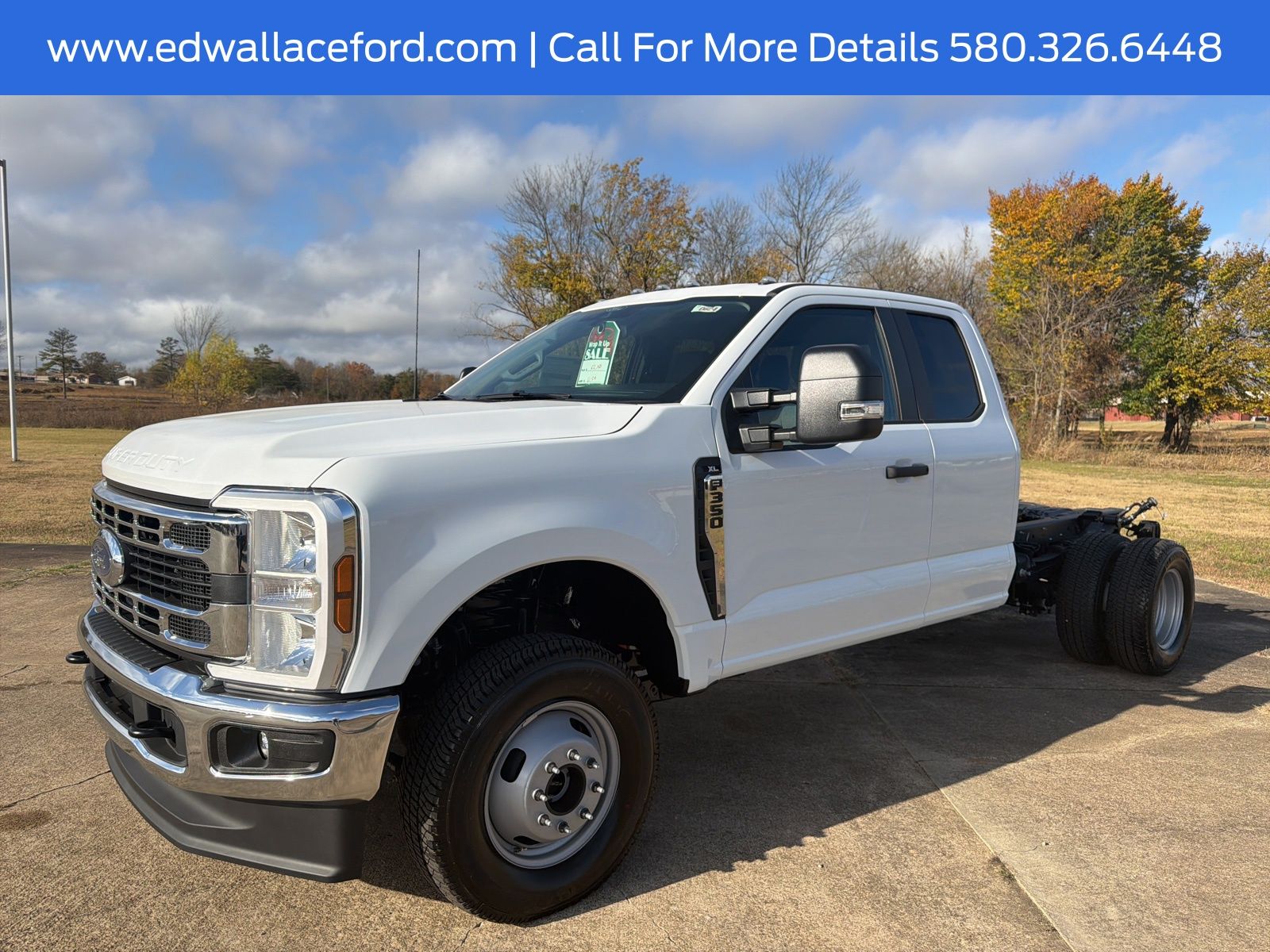 2026 Ford F-350 Super Duty Chassis Cab XL's photo
