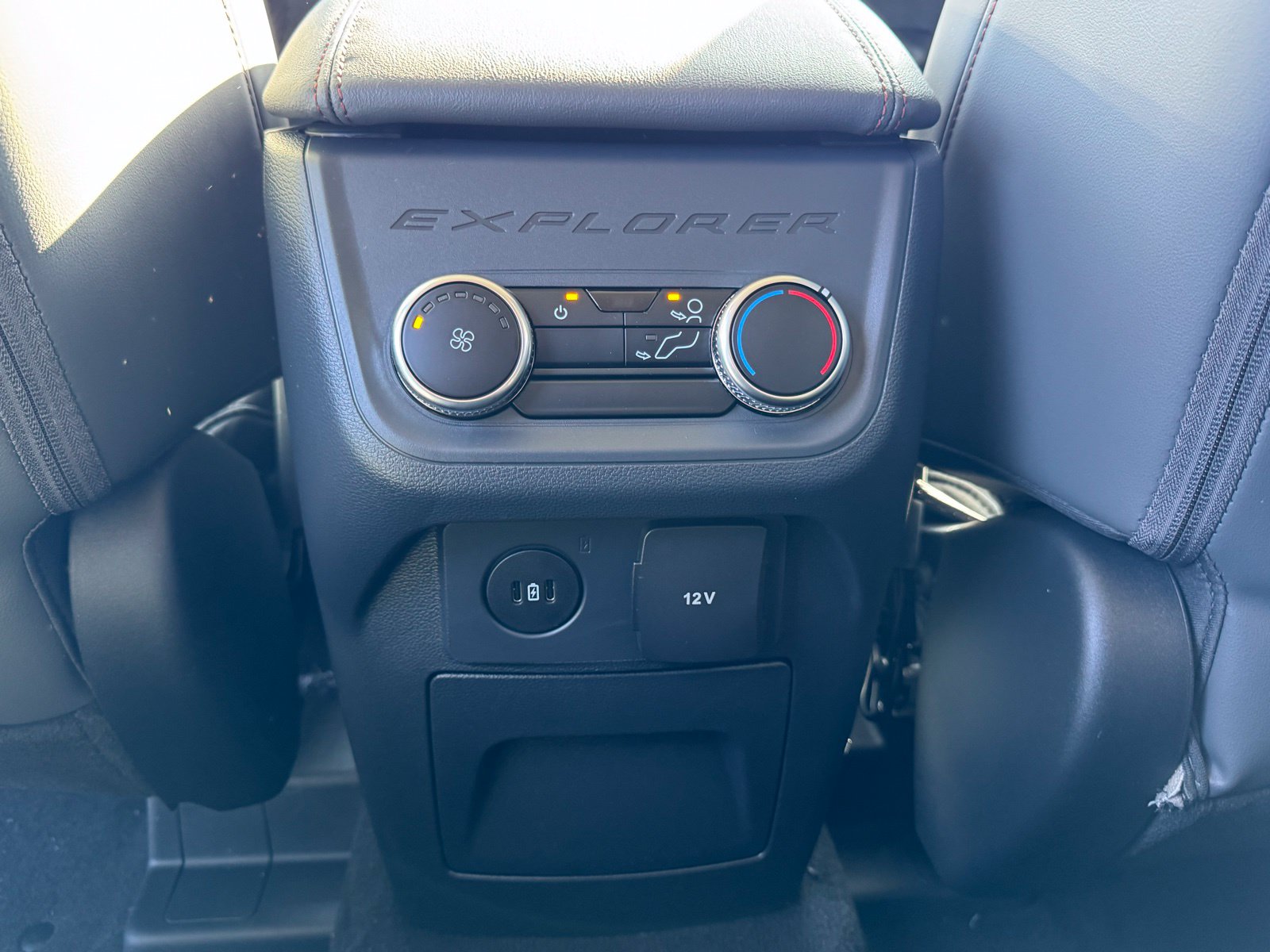 2026 Ford Explorer Active - Photo 16