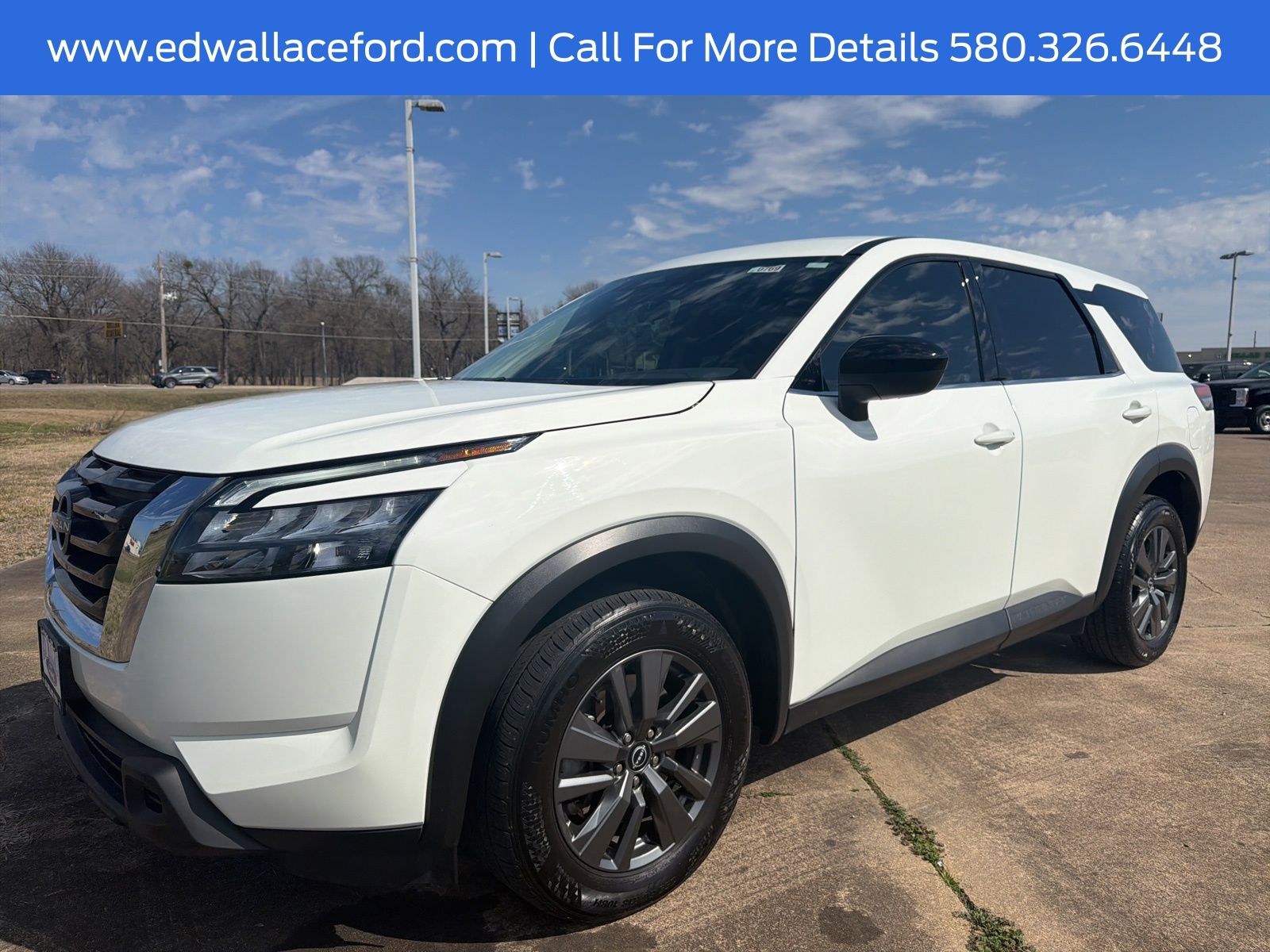 2024 Nissan Pathfinder S