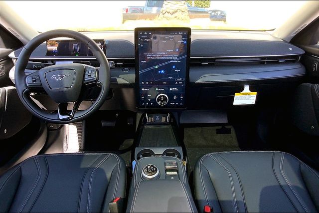 2024 Ford Mustang Mach-E Premium photo 4