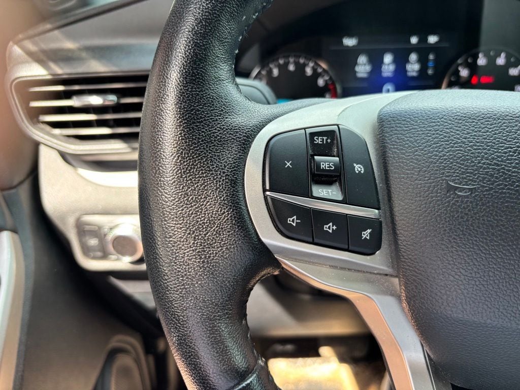 2023 Ford Explorer XLT - Photo 25