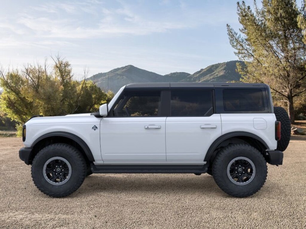 New 2025 Ford Bronco Outer Banks SUV
