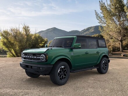 2024 Ford Bronco Outer Banks SUV