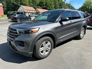 2023 Ford Explorer XLT SUV