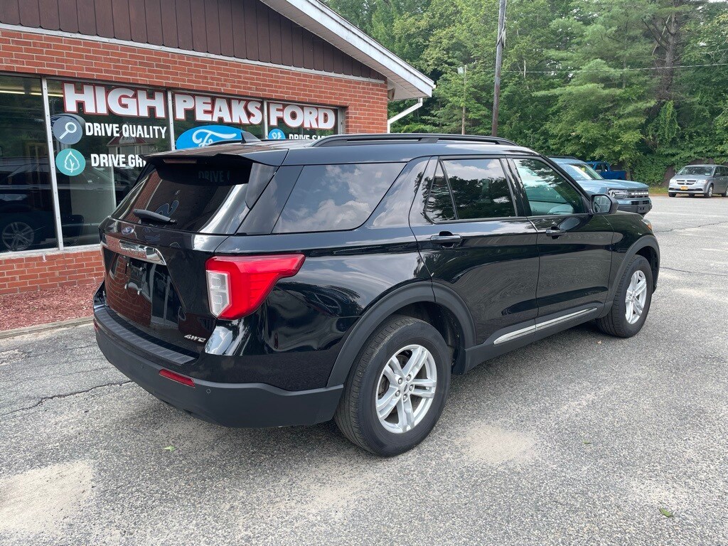 2022 Ford Explorer XLT photo 3