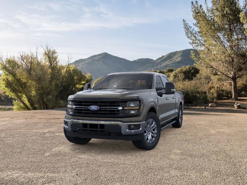2025 Ford F-150 XLT photo 2