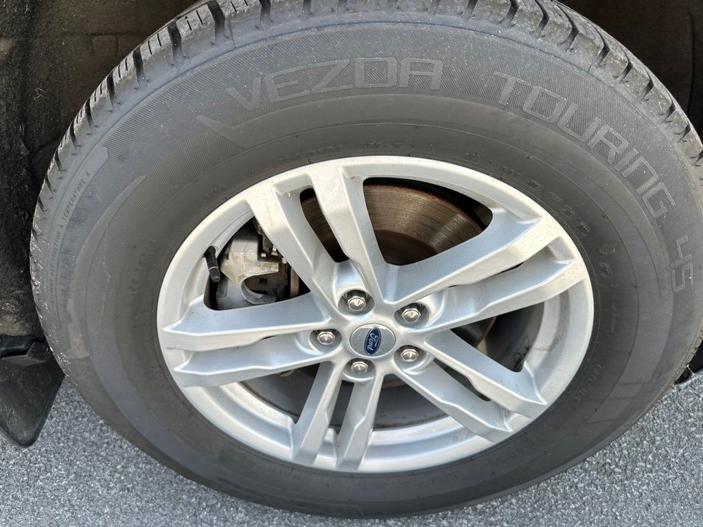 2023 Ford Explorer XLT - Photo 10