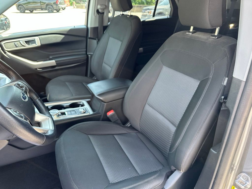 2023 Ford Explorer XLT - Photo 15
