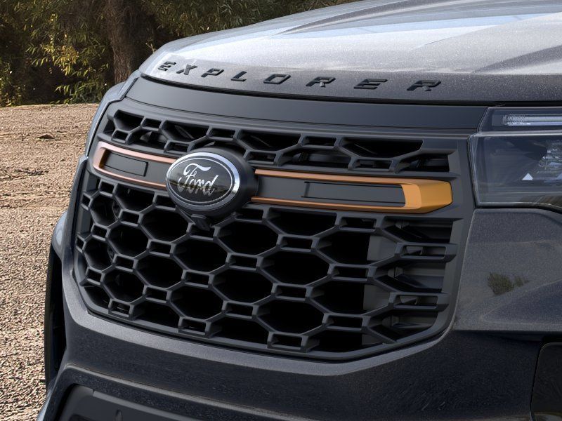 2026 Ford Explorer Tremor - Photo 17