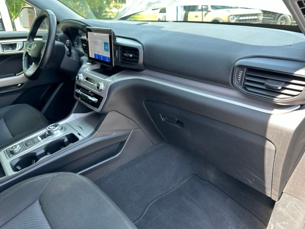 2023 Ford Explorer XLT - Photo 22
