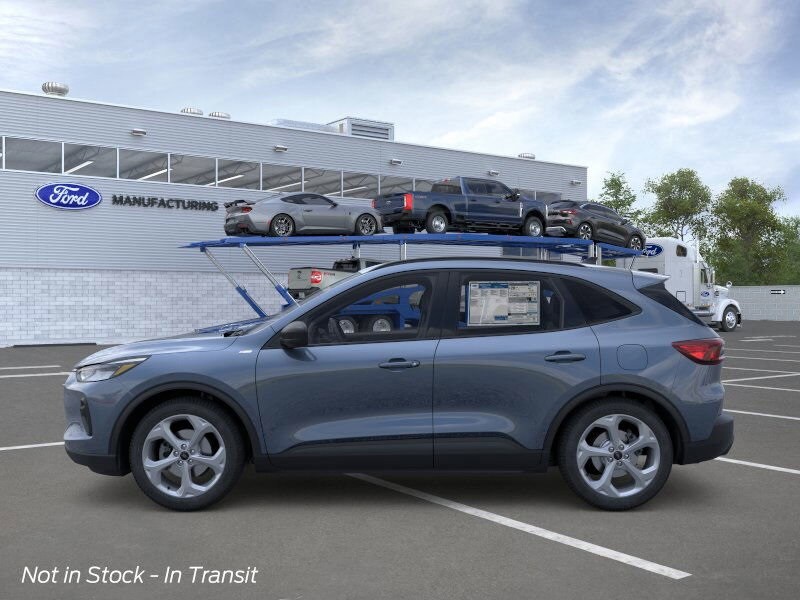 2025 Ford Escape ST-Line photo 3