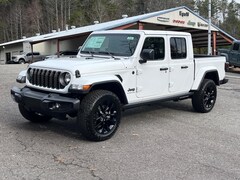 2025 Jeep Gladiator NIGHTHAWK 4X4 Pickup