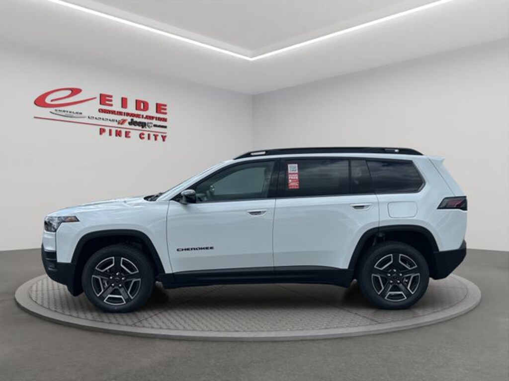 New 2026 Jeep Cherokee Laredo Sport Utility