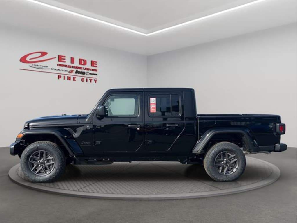 New 2026 Jeep Gladiator Sport S Pickup