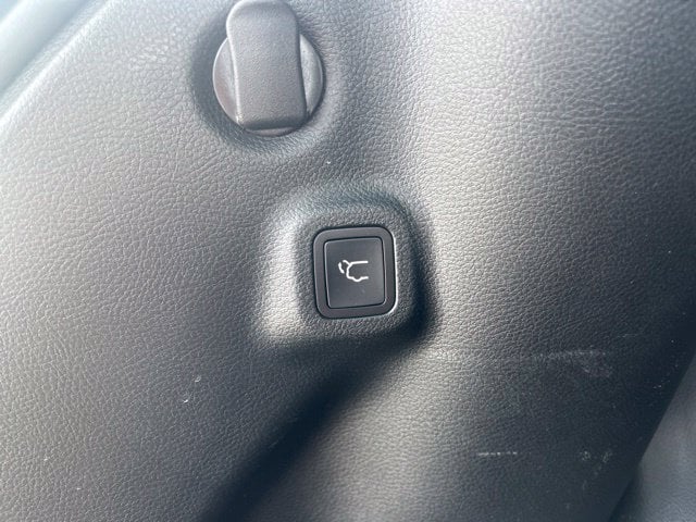 Used 2024 Jeep Compass Latitude with VIN 3C4NJDBN6RT583998 for sale in Pine City, Minnesota