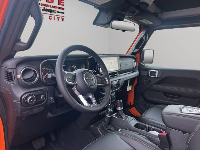 2025 Jeep Wrangler 4-Door Sahara - Photo 25