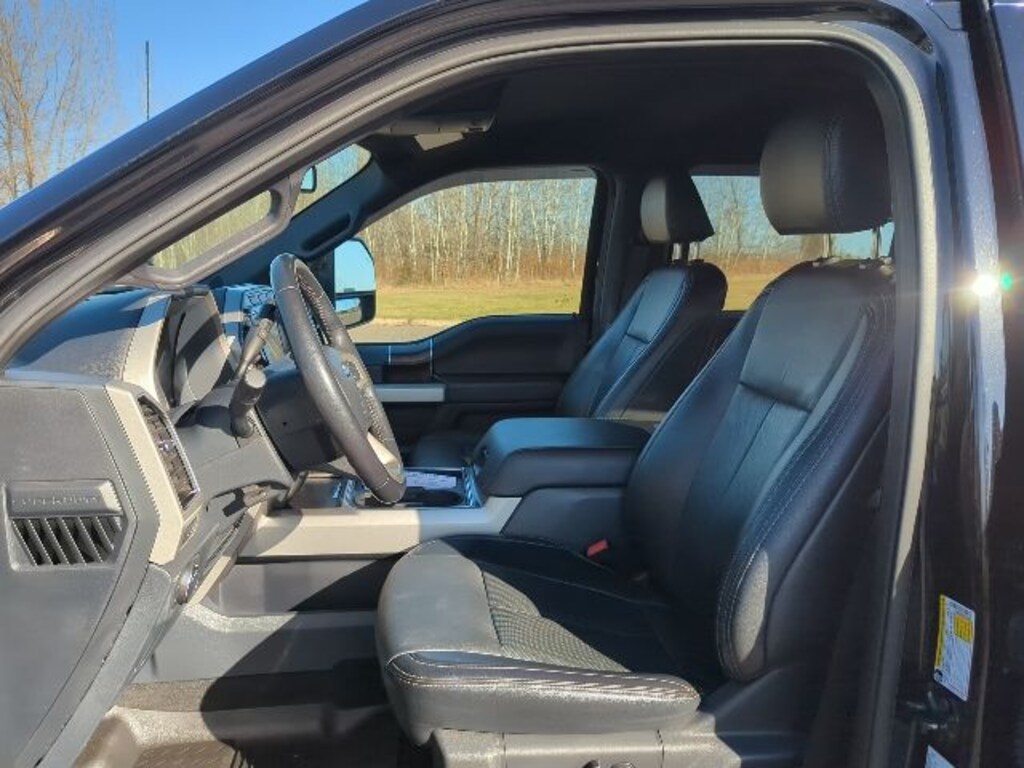 Used 2022 Ford F-250SD Lariat Truck Crew Cab