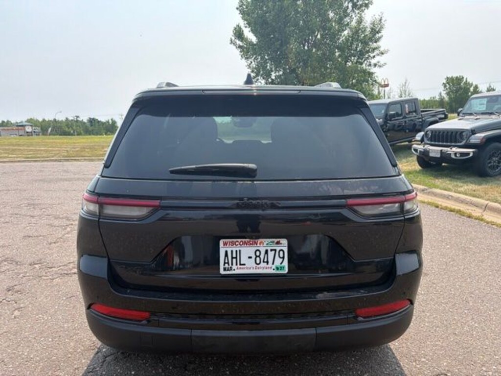 Used 2024 Jeep Grand Cherokee Altitude X SUV