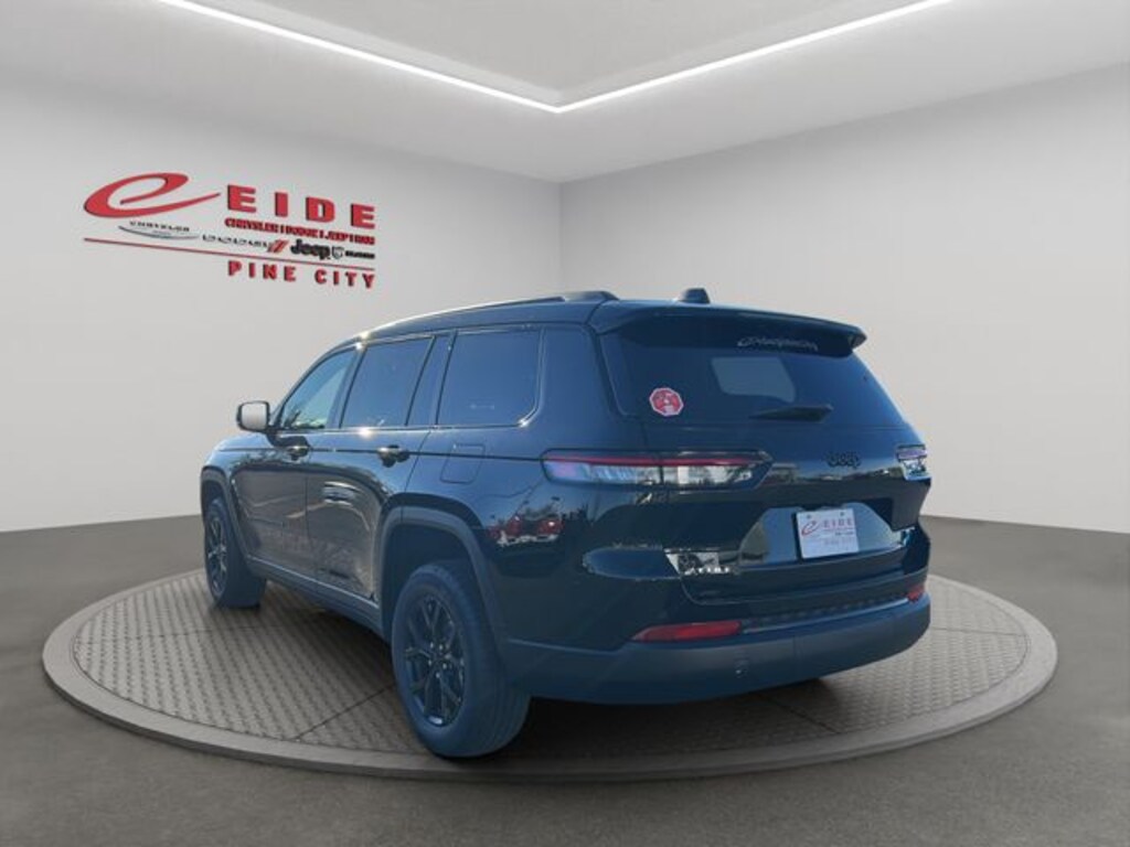 New 2025 Jeep Grand Cherokee Altitude X Sport Utility