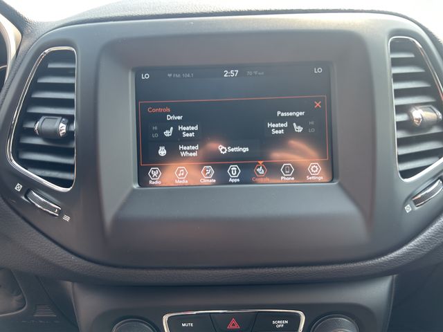 Used 2018 Jeep Compass Latitude with VIN 3C4NJDBB7JT185189 for sale in Pine City, Minnesota