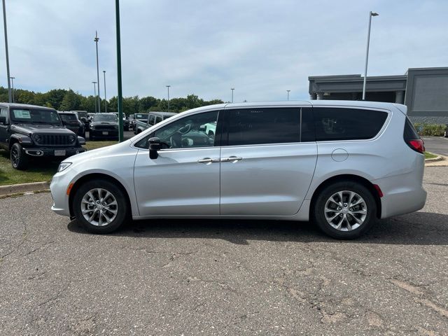 Used 2026 Chrysler Pacifica Limited with VIN 2C4RC1GG9TR195887 for sale in Pine City, Minnesota