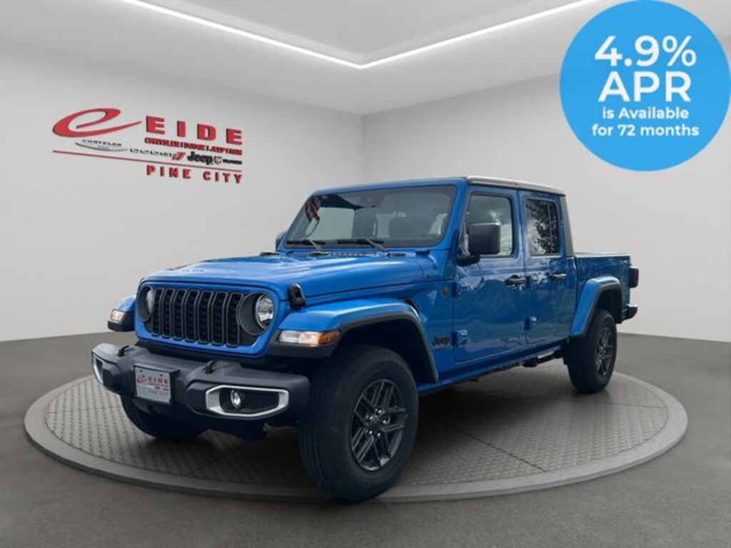New 2025 Jeep Gladiator Sport S Pickup