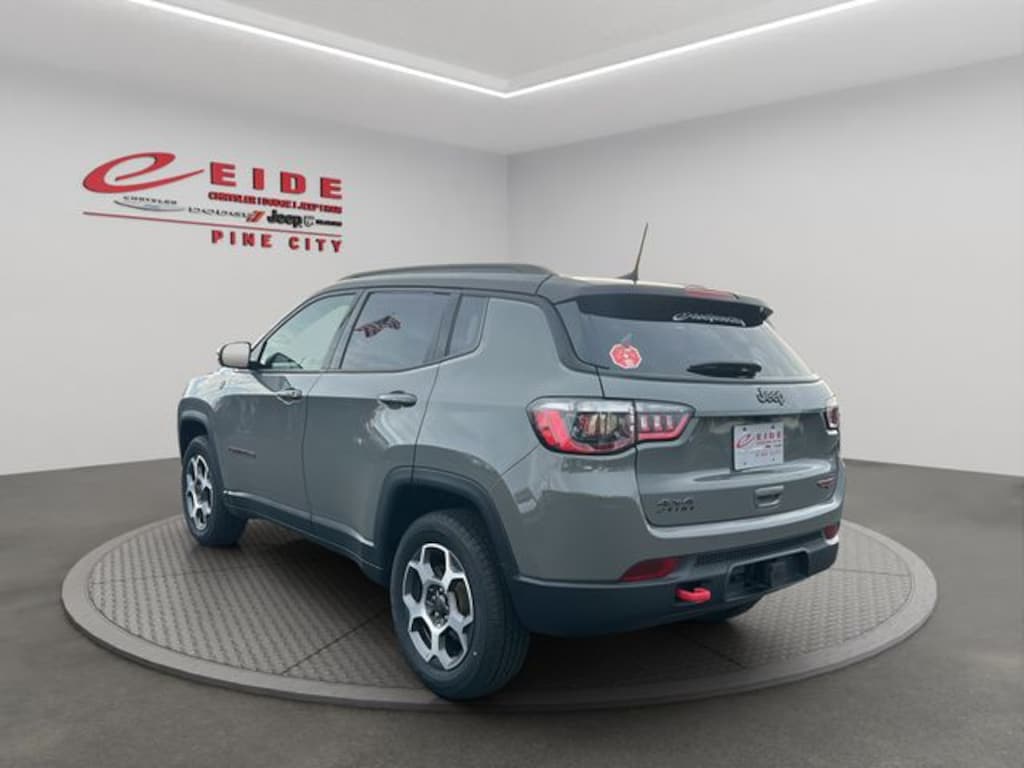 Used 2022 Jeep Compass Trailhawk SUV