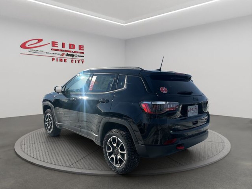 New 2026 Jeep Compass Trailhawk Sport Utility