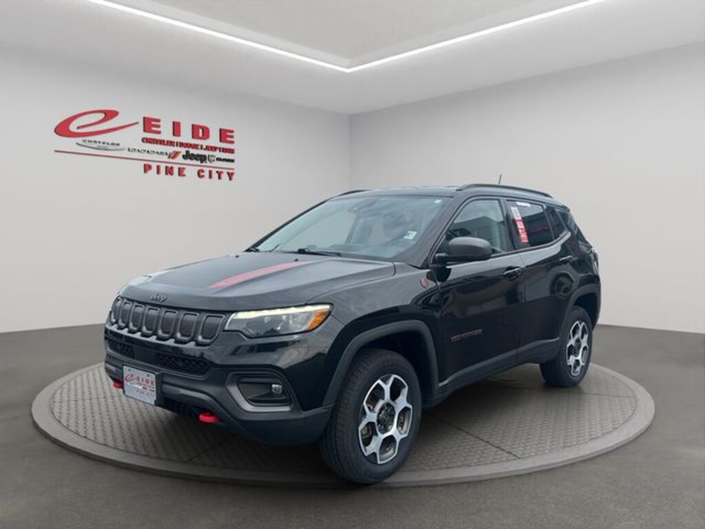 Used 2022 Jeep Compass Trailhawk SUV