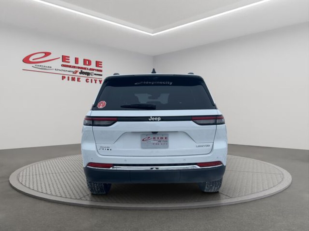 New 2025 Jeep Grand Cherokee Limited Sport Utility