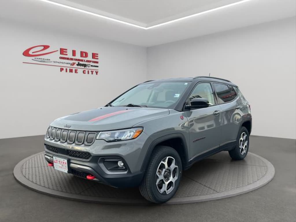 Used 2022 Jeep Compass Trailhawk SUV