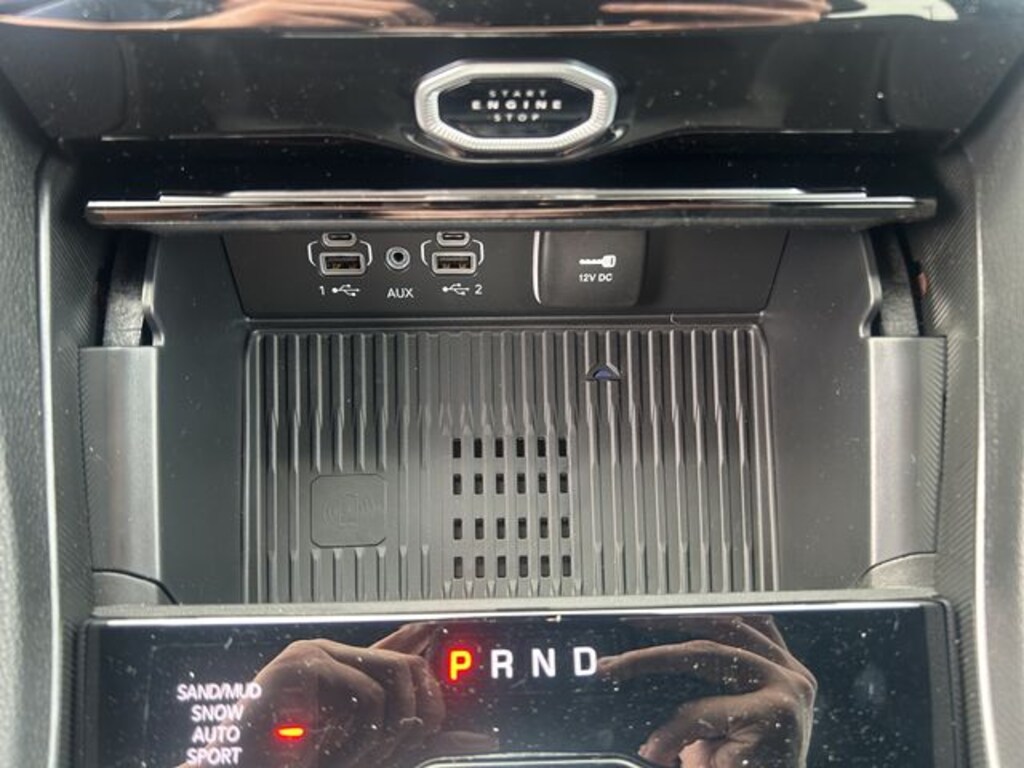 New 2026 Jeep Grand Cherokee Laredo Sport Utility