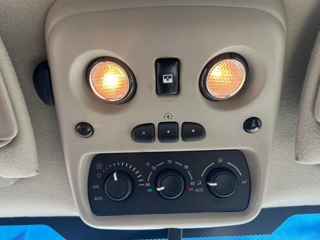 Used 2005 Chevrolet Tahoe  with VIN 1GNEK13T25R197274 for sale in Pine City, Minnesota