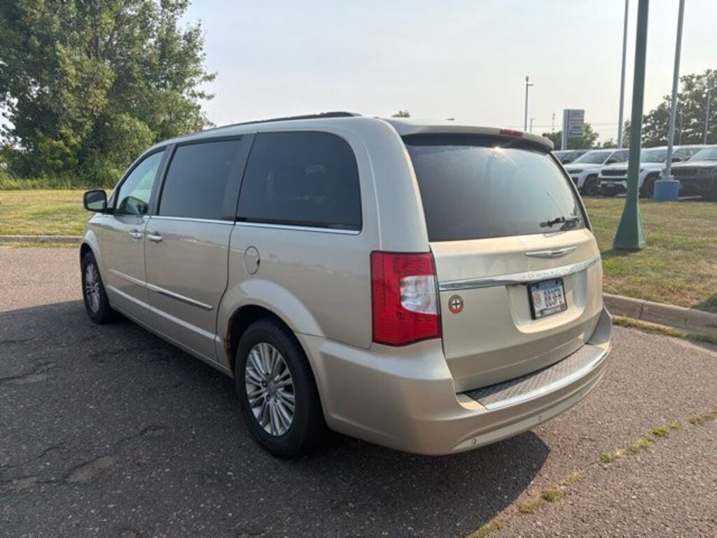 Used 2015 Chrysler Town & Country Touring-L Van