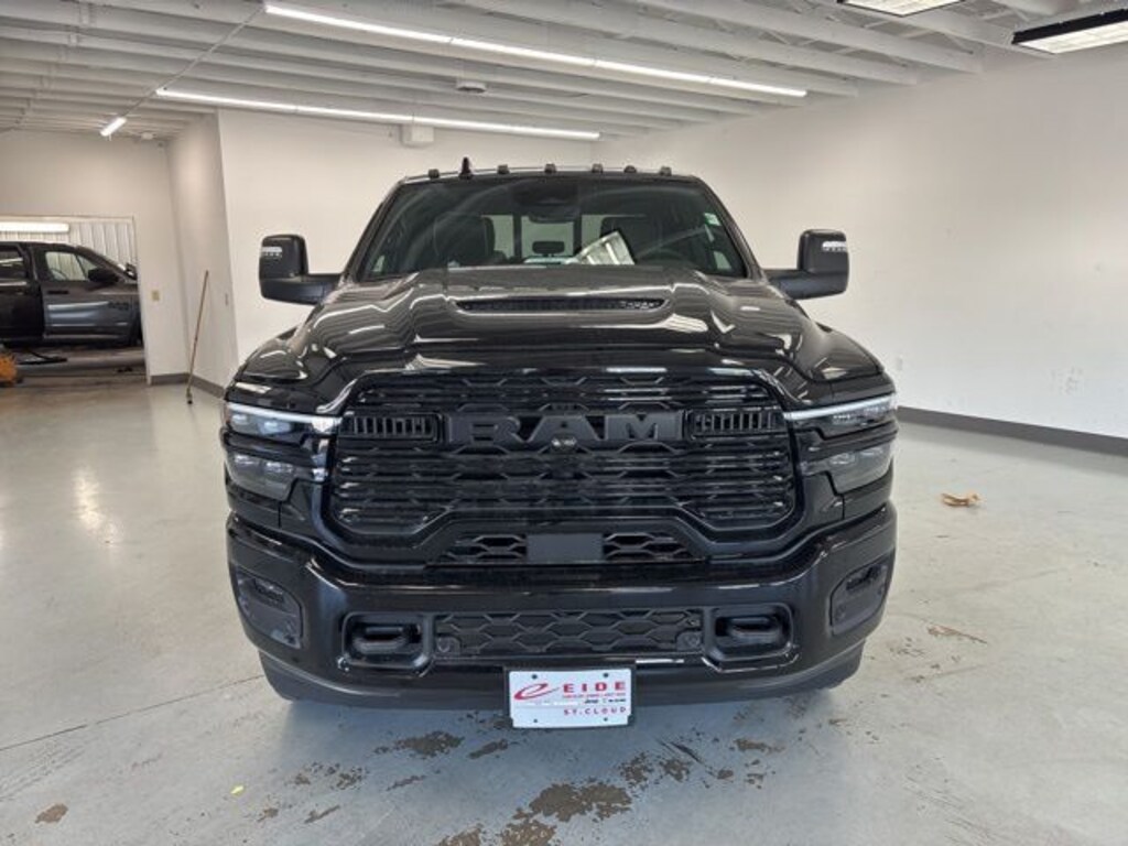 New 2026 Ram 2500 LARAMIE CREW CAB 4X4 6'4 BOX Pickup
