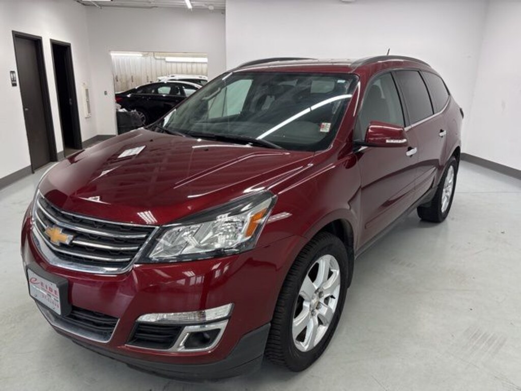 Used 2017 Chevrolet Traverse LT SUV