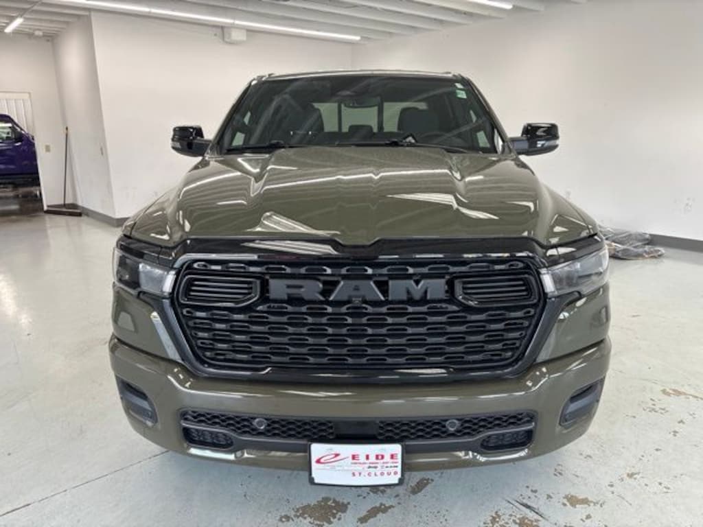 New 2026 Ram 1500 BIG HORN CREW CAB 4X4 5'7 BOX Pickup