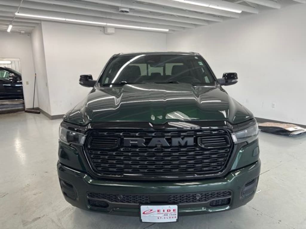 New 2026 Ram 1500 BIG HORN CREW CAB 4X4 5'7 BOX Pickup
