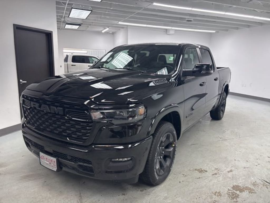 New 2026 Ram 1500 BIG HORN CREW CAB 4X4 5'7 BOX Pickup