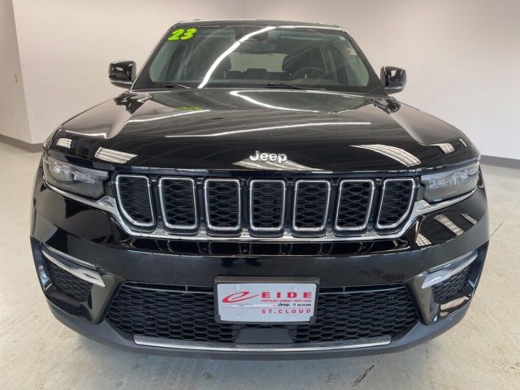 Used 2023 Jeep Grand Cherokee Limited SUV