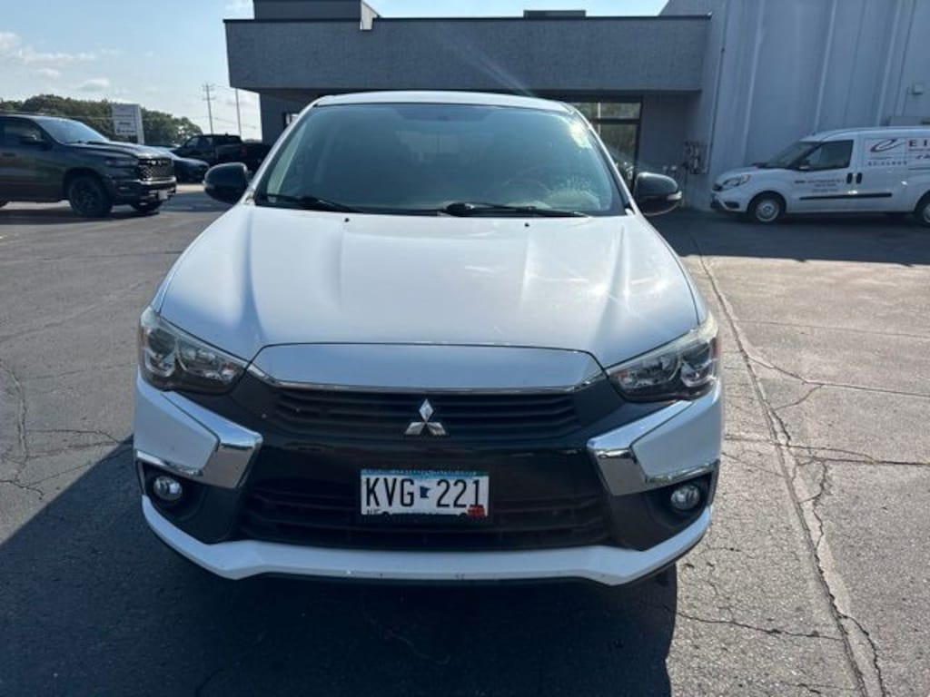 Used 2017 Mitsubishi Outlander Sport 2.0 LE CUV