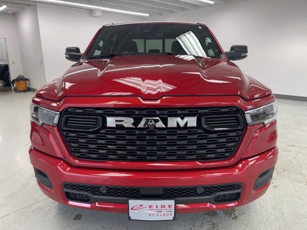 New 2026 Ram 1500 BIG HORN CREW CAB 4X4 5'7 BOX Pickup