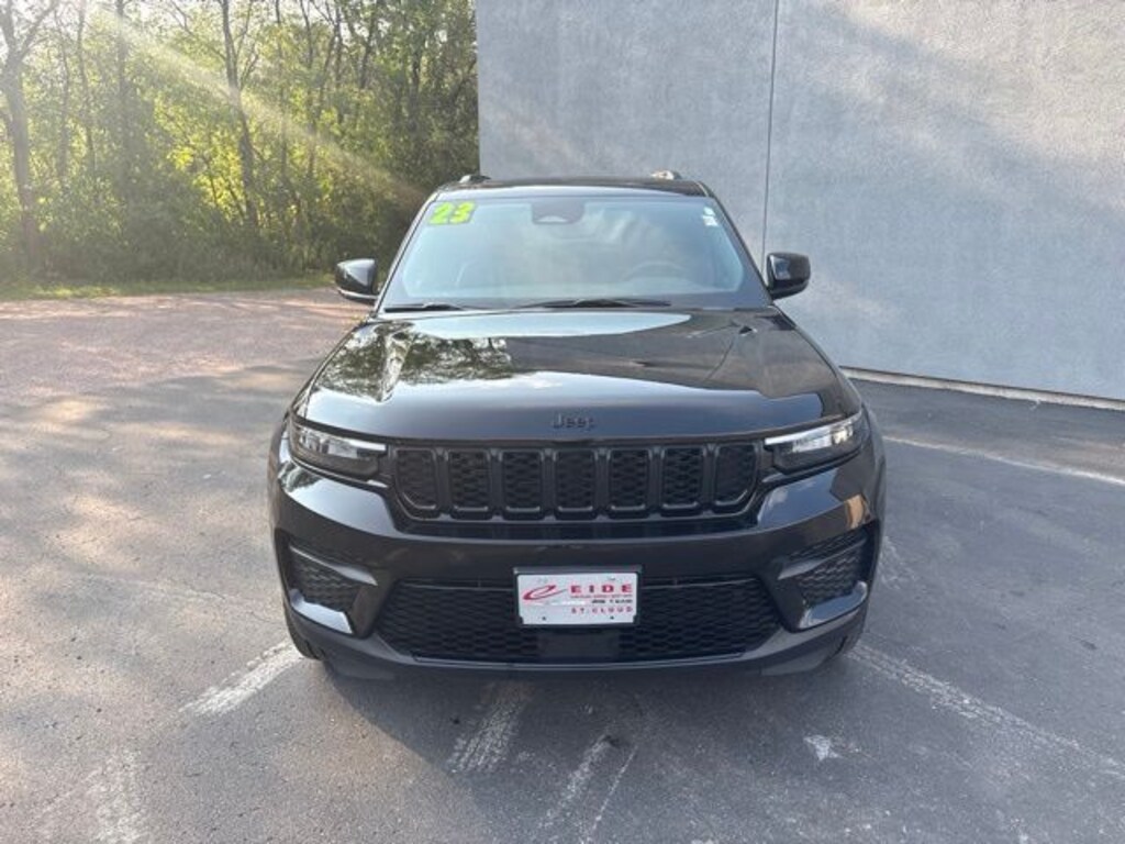 Used 2023 Jeep Grand Cherokee Altitude X SUV