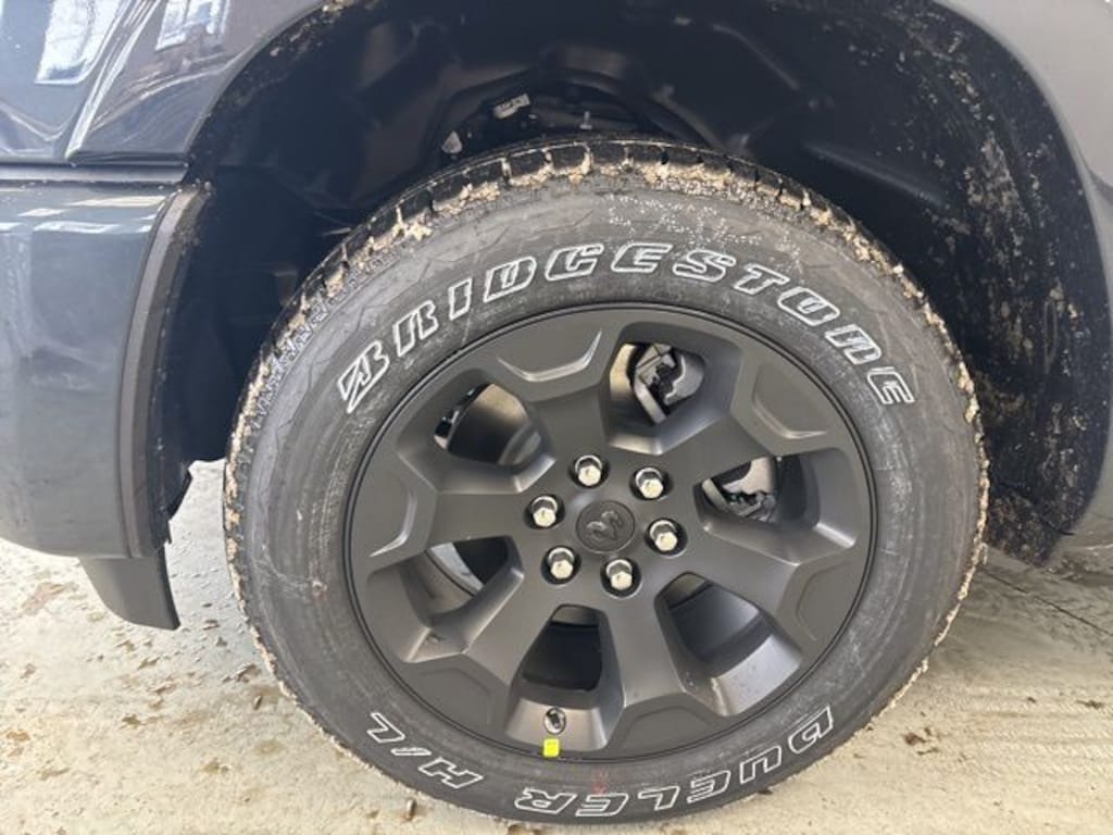 New 2026 Ram 1500 BIG HORN CREW CAB 4X4 5'7 BOX Pickup